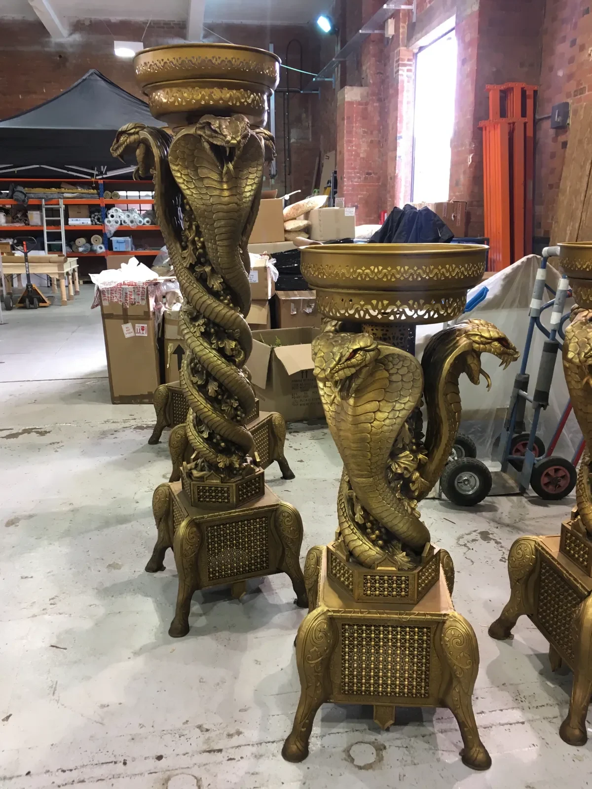 Ornate Thrones & Sculptural Furniture, documentation image 3